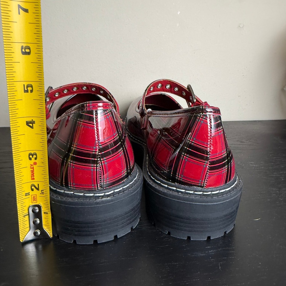 Torrid Red Plaid Mary Jane Lug Sole Shoes Wide Width Grommet Strap 11.5WW - Picture 6 of 7